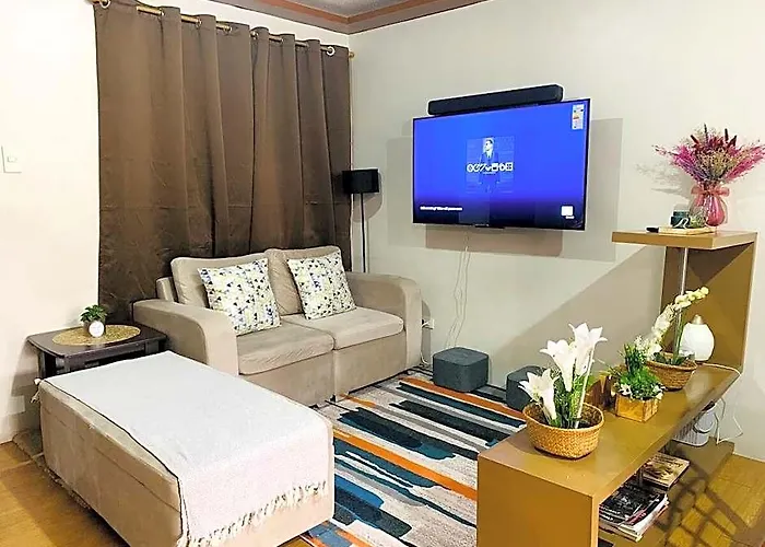 *accessible 2br Close To Sm Marikina/lrt 2* Hotel 3*