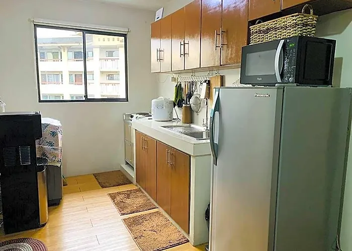 *accessible 2br Close To Sm Marikina/lrt 2* Hotel
