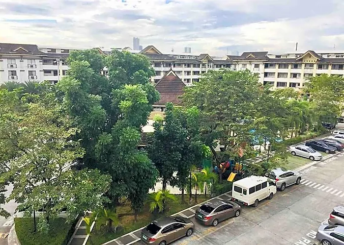 *accessible 2br Close To Sm Marikina/lrt 2*