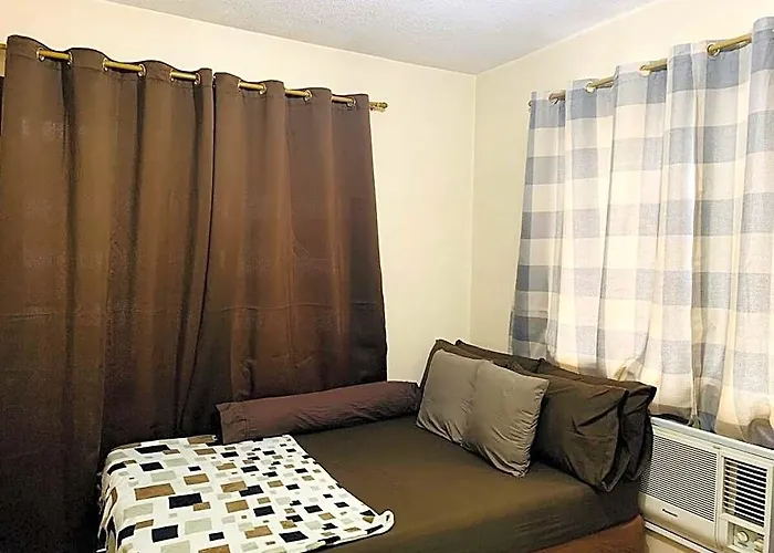 *accessible 2br Close To Sm Marikina/lrt 2*